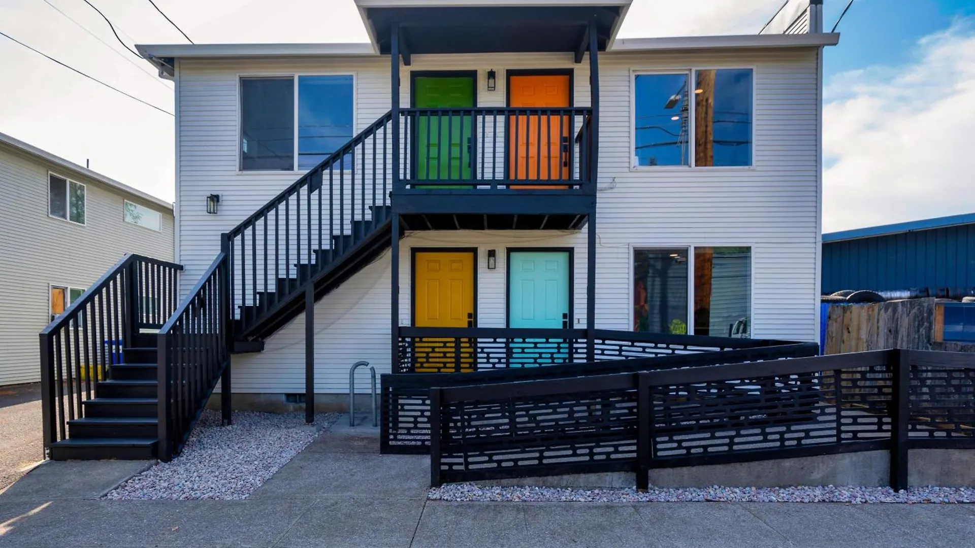 Apartment Stay Portland - The Woodstock Inn - Reed College & Vintage Shops