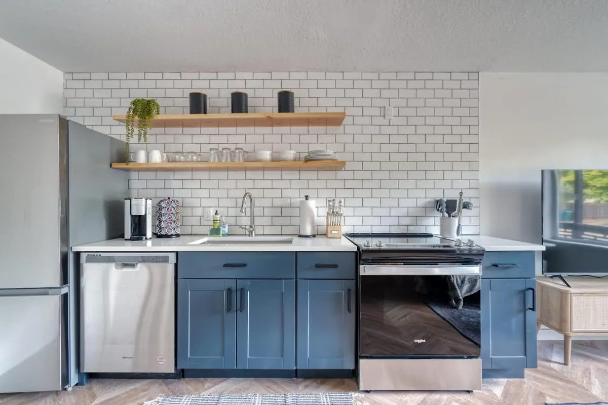 Apartment Stay Portland - The Woodstock Inn - Reed College & Vintage Shops