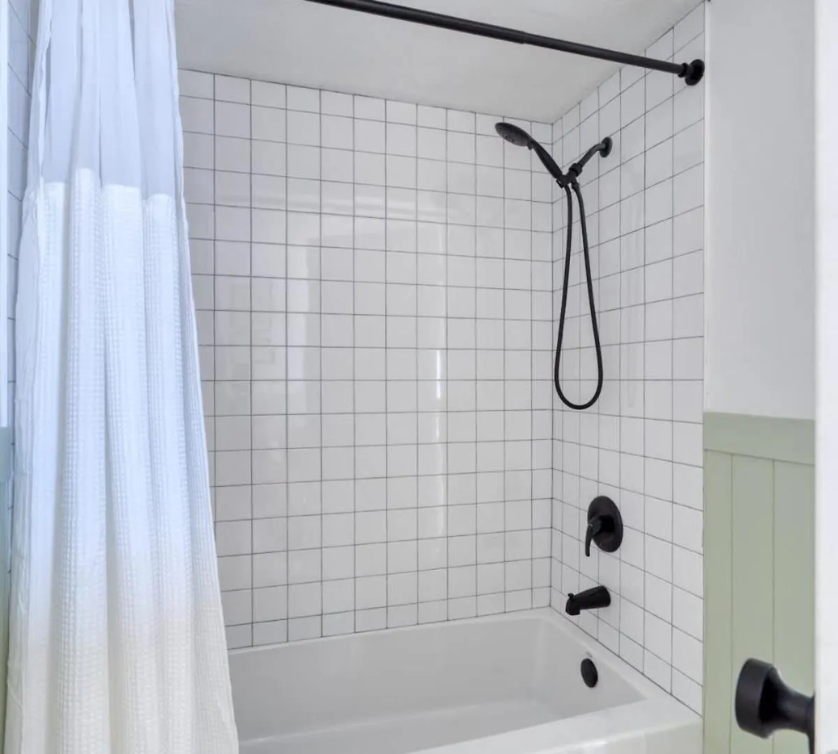Apartment Stay Portland - The Woodstock Inn - Reed College & Vintage Shops